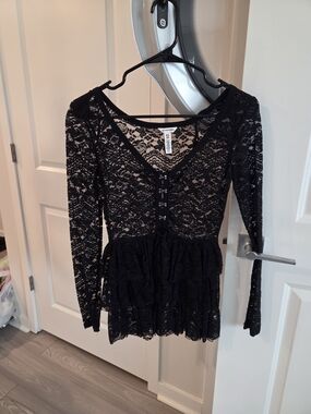 Bethany Mota Black Lace Peplum Long-Sleeve Top